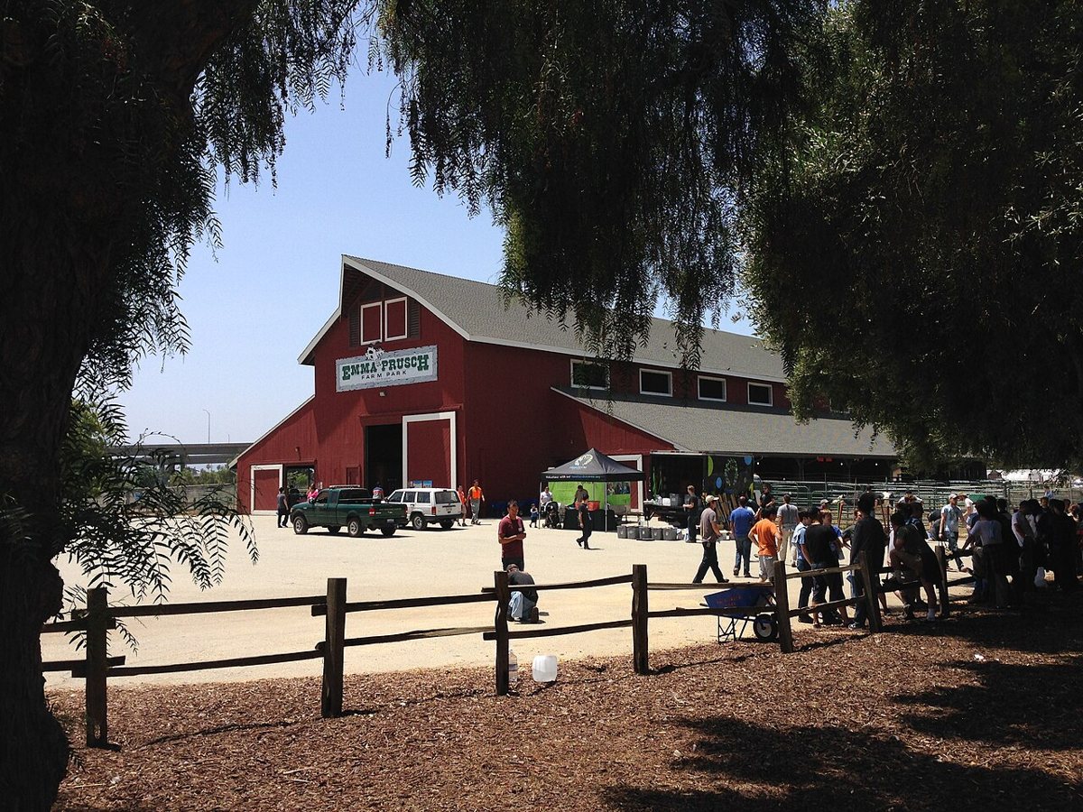 red barn and orchard at Emma Prusch Farm Park San Jose