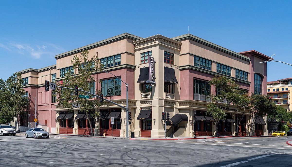 the pedestrian promenade at Santana Row San Jose lined with outdoor cafes